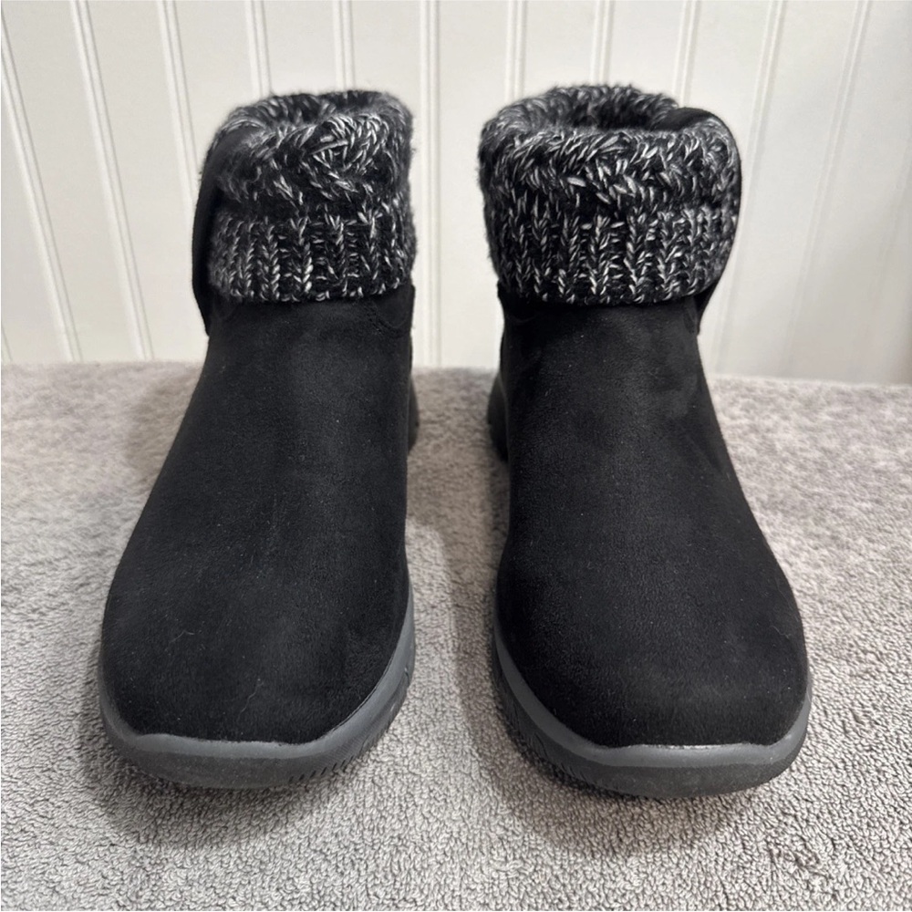 Skechers Boots Womens 6.5 Easy Going Heighten Snow Black Foldover Knitted